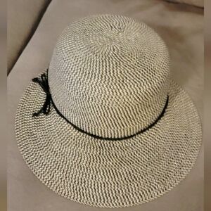 Scala BRrand Elegant Black and White Women's Hat